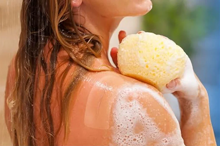 シンガポールの企業がRNAを利用した肌色の傷跡パッチを発表